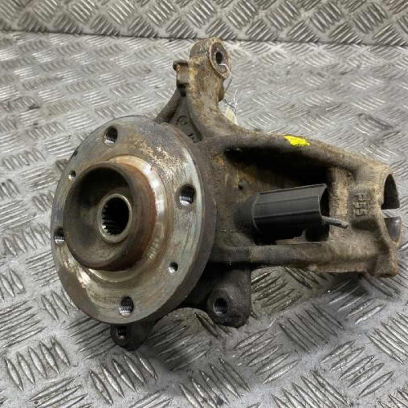 Pivot de moyeu avant droit PEUGEOT 208 1 Photo n°1