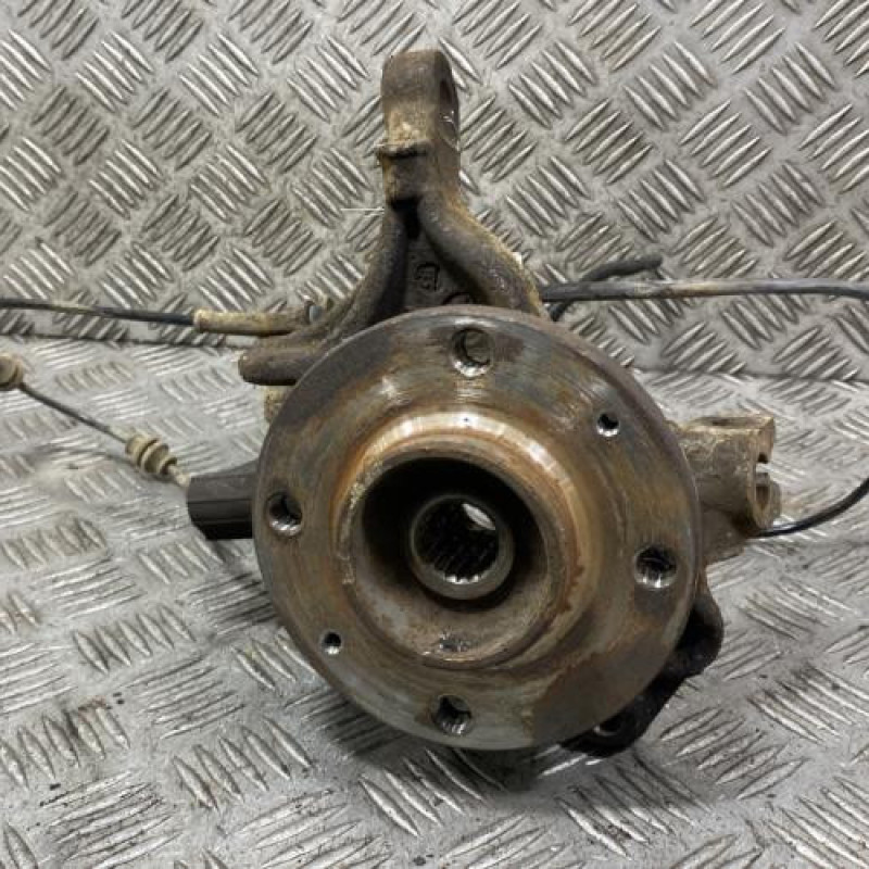 Pivot de moyeu avant gauche PEUGEOT 208 1 Photo n°1