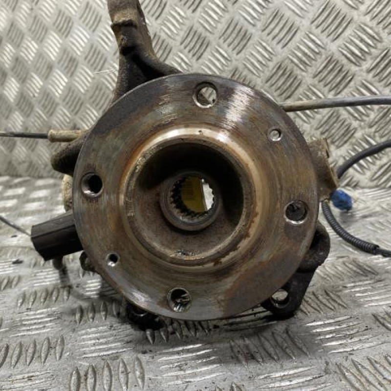 Pivot de moyeu avant gauche PEUGEOT 208 1 Photo n°2