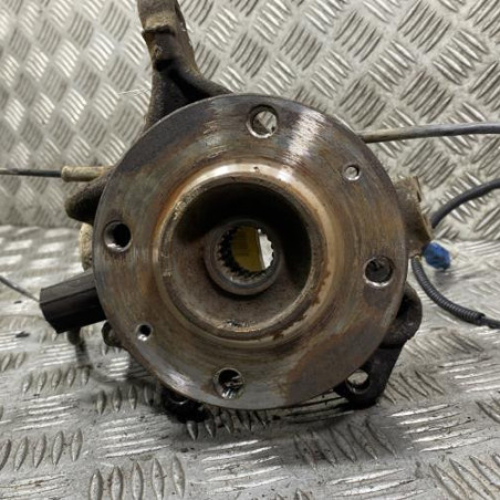 Pivot de moyeu avant gauche PEUGEOT 208 1