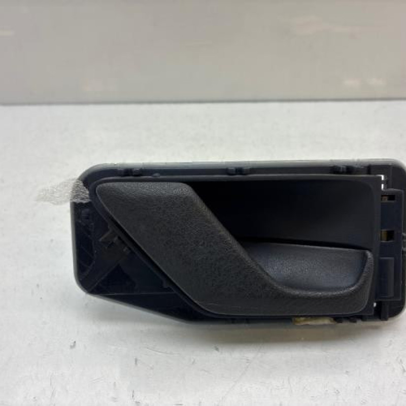 Poignee interieur avant droit PEUGEOT 405 Photo n°1