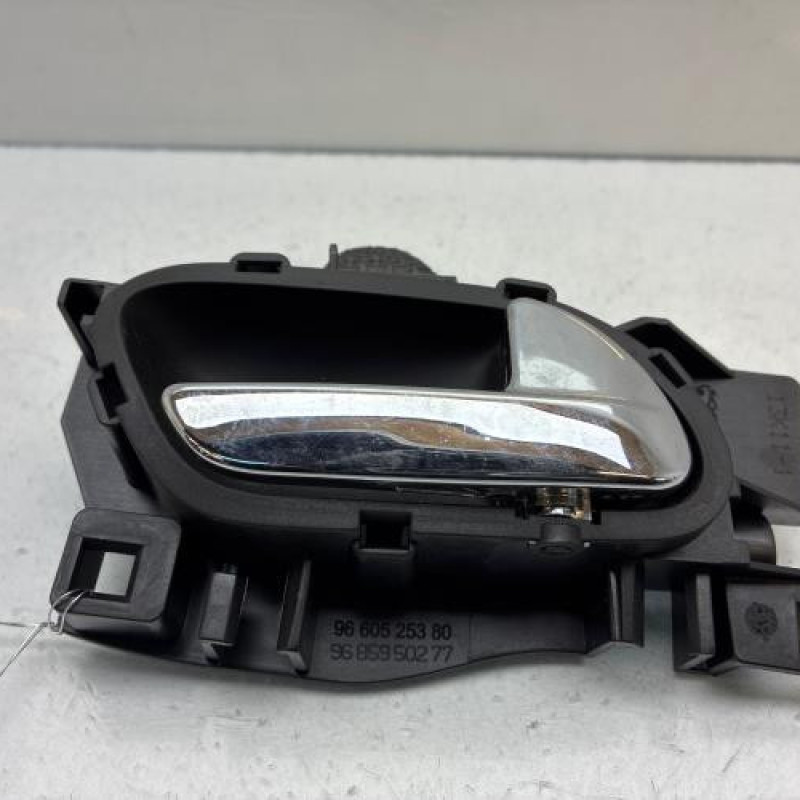 Poignee interieur avant droit PEUGEOT 308 1 Photo n°1