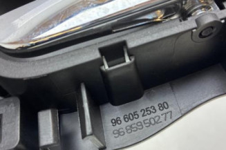 Poignee interieur avant droit PEUGEOT 308 1
