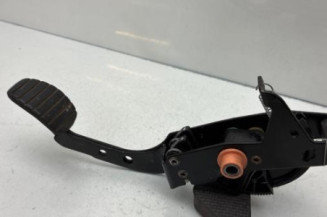 Pedale d'embrayage RENAULT CLIO 2 CAMPUS Photo n°1