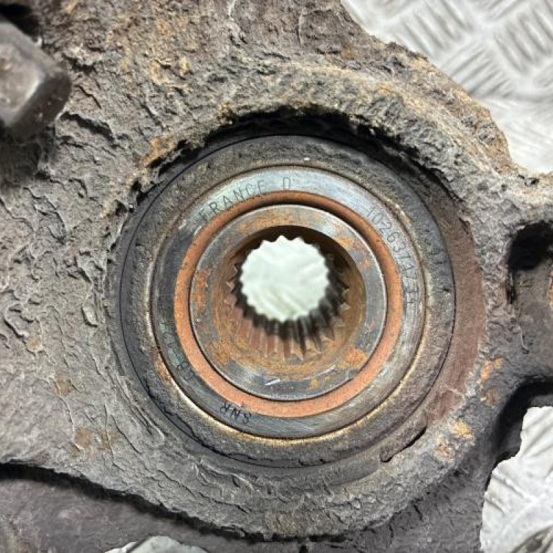 Pivot de moyeu avant droit RENAULT CLIO 2 CAMPUS Photo n°4