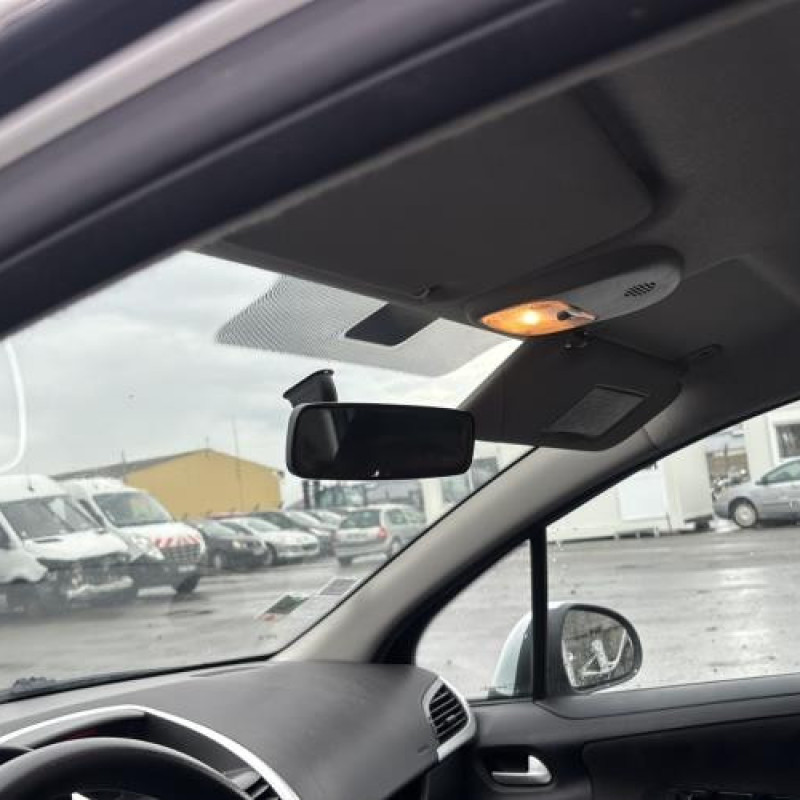 Poignee interieur arriere droit PEUGEOT 207 Photo n°18