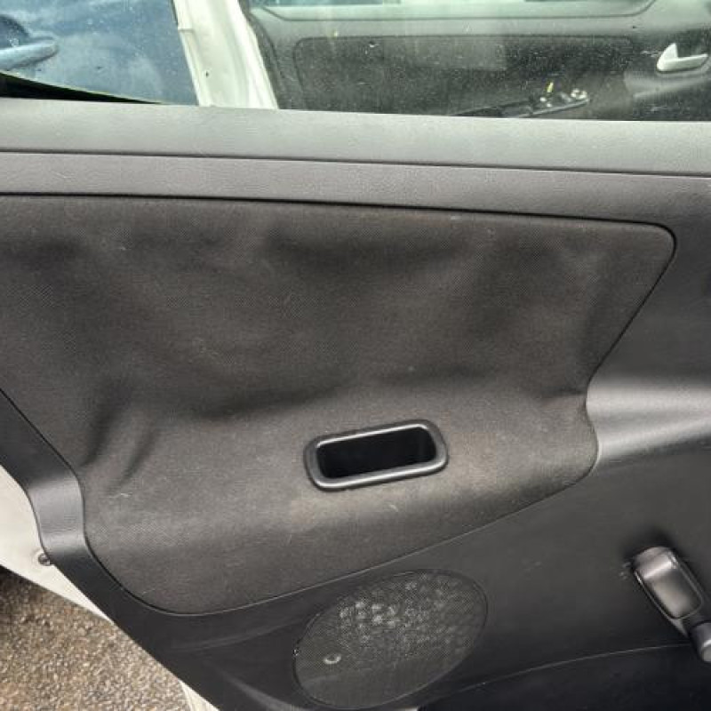 Poignee interieur arriere droit PEUGEOT 207 Photo n°19