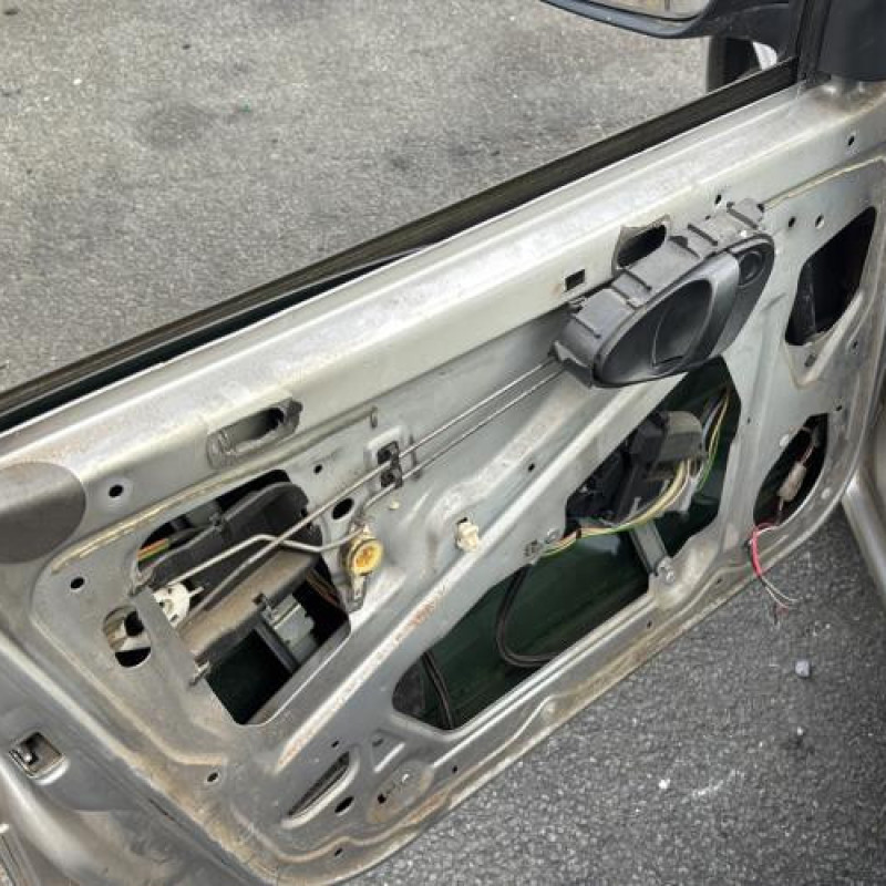 Poignee porte avant gauche CITROEN XSARA Photo n°16