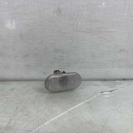 Repetiteur clignotant avant droit  (Feux) RENAULT TWINGO 2 Photo n°1