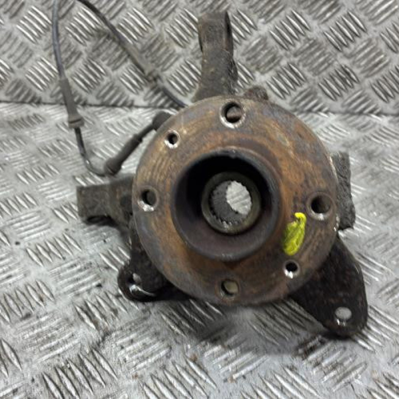 Pivot de moyeu avant gauche RENAULT SCENIC 1 Photo n°1