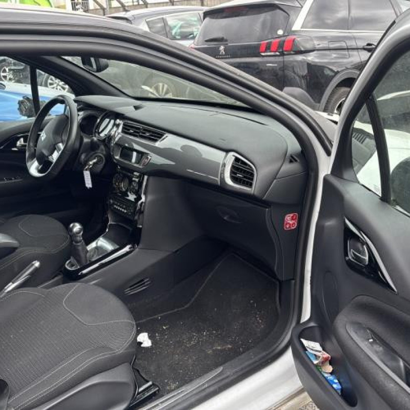 Air bag conducteur DS DS3 Photo n°17