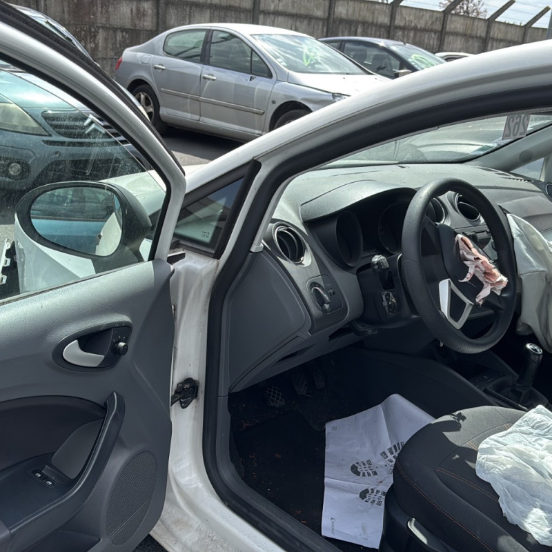 SEAT IBIZA 4 PHASE 1 1.2 TDI - 12V TURBO Photo n°20