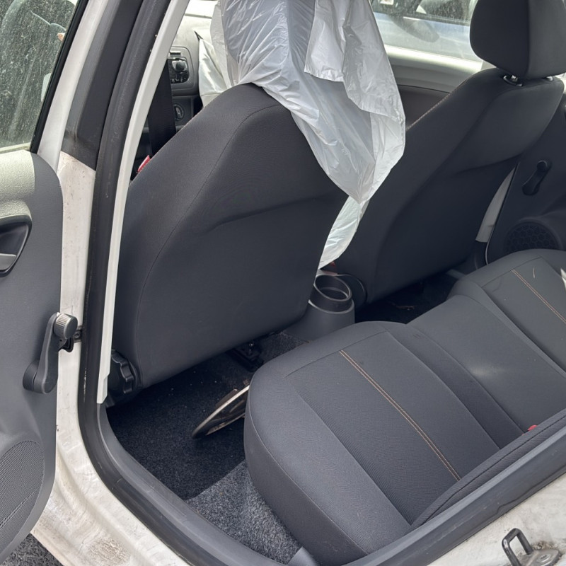 SEAT IBIZA 4 PHASE 1 1.2 TDI - 12V TURBO Photo n°21