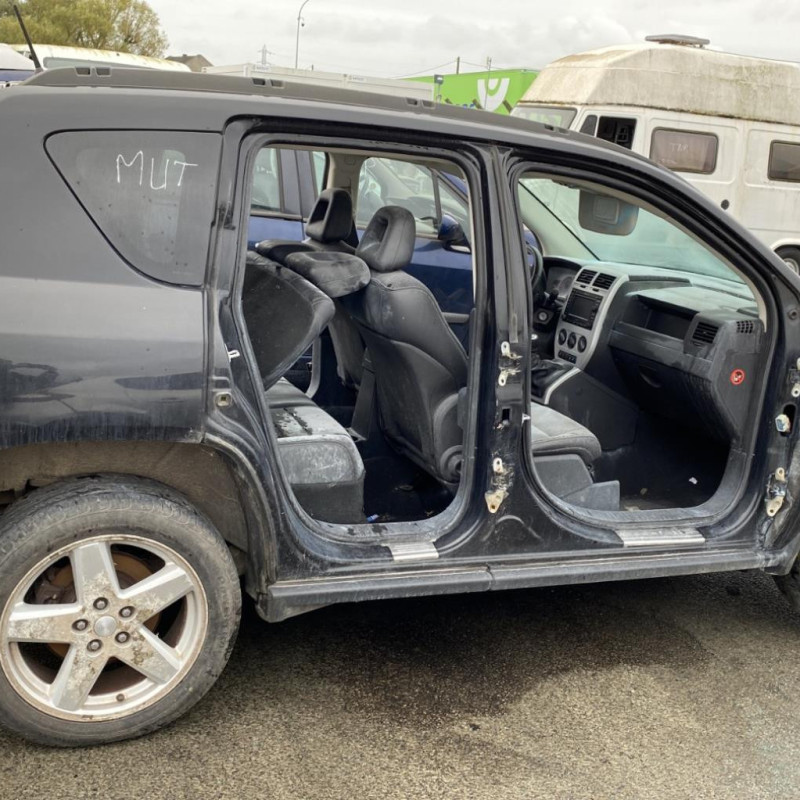 JEEP COMPASS 1 PHASE 1 2.0 CRD - 16V TURBO 4X4 Photo n°8