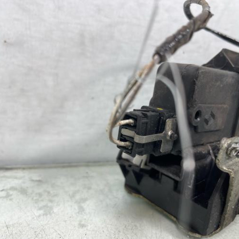 Serrure avant droit RENAULT LAGUNA 1 Photo n°4