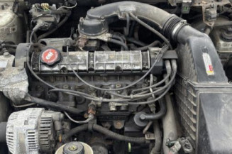 Serrure avant droit RENAULT LAGUNA 1