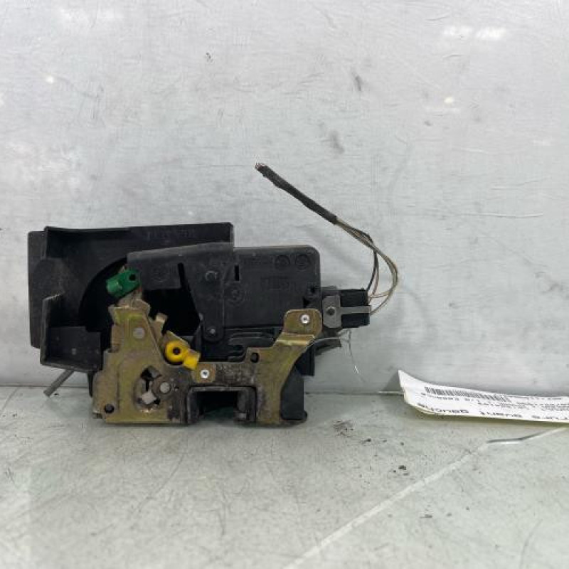 Serrure avant gauche RENAULT LAGUNA 1 Photo n°1