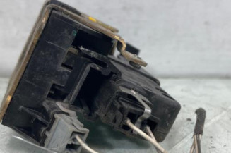 Serrure avant gauche RENAULT LAGUNA 1