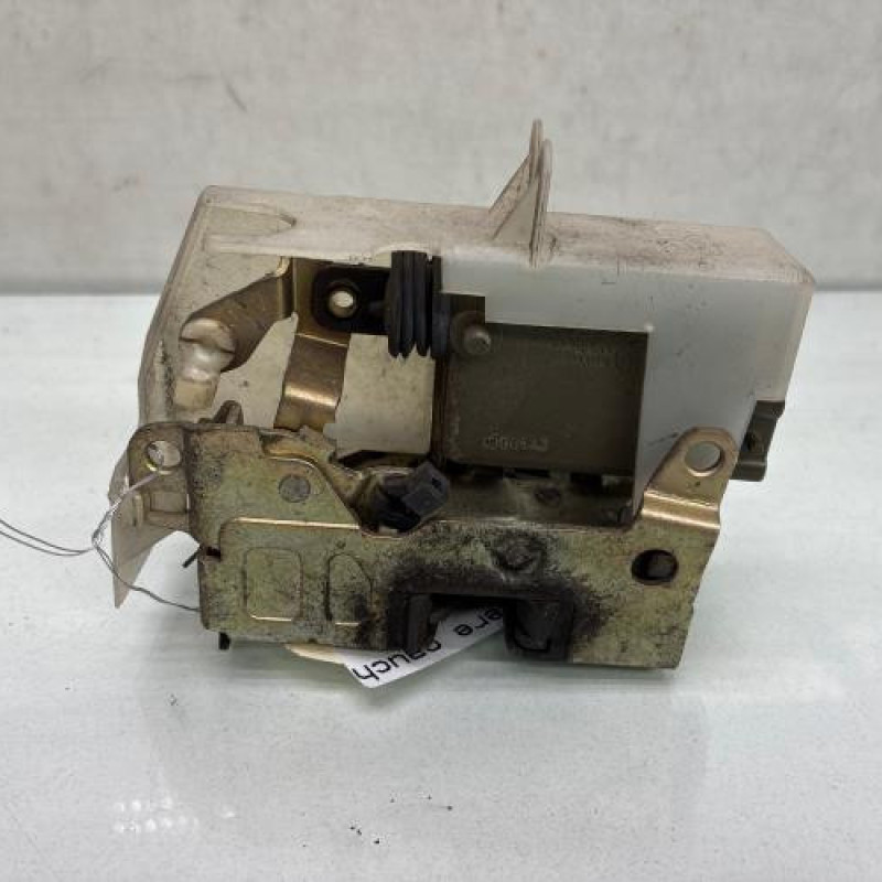 Serrure arriere gauche RENAULT CLIO 2 Photo n°3