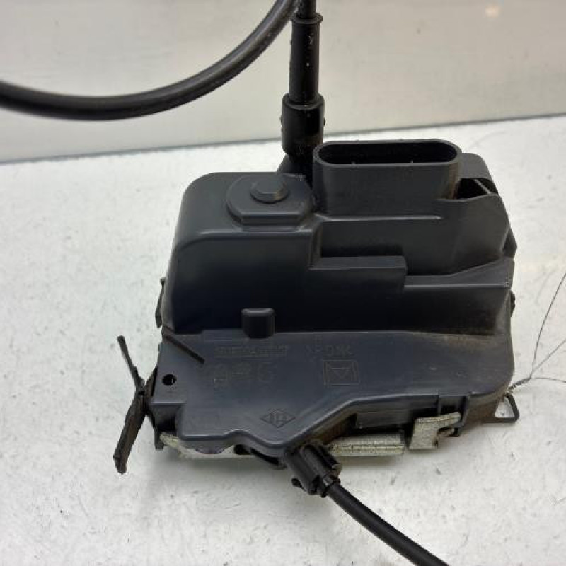 Serrure arriere gauche RENAULT SCENIC 2 Photo n°4