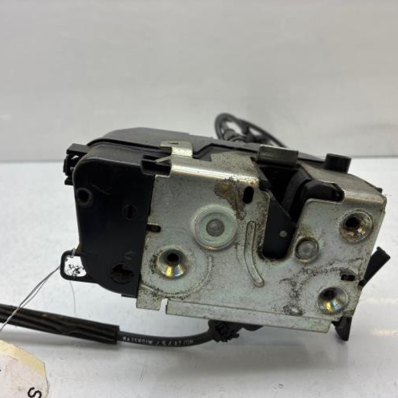 Serrure arriere gauche RENAULT SCENIC 2 Photo n°8