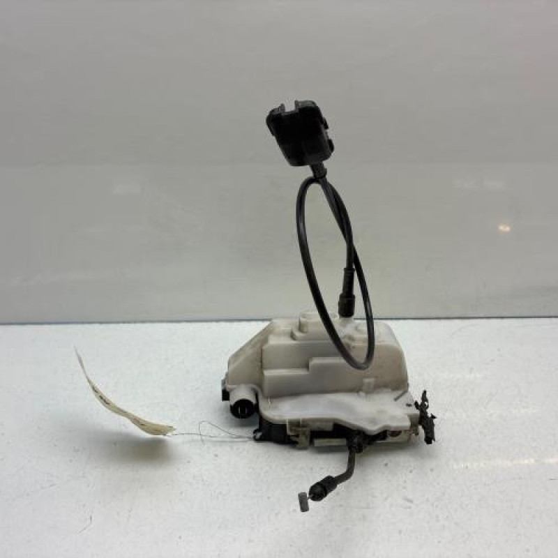 Serrure avant droit RENAULT SCENIC 2 Photo n°1