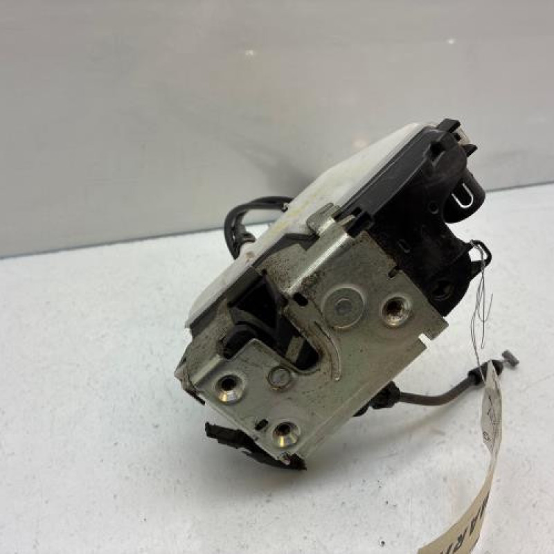 Serrure avant droit RENAULT SCENIC 2 Photo n°8