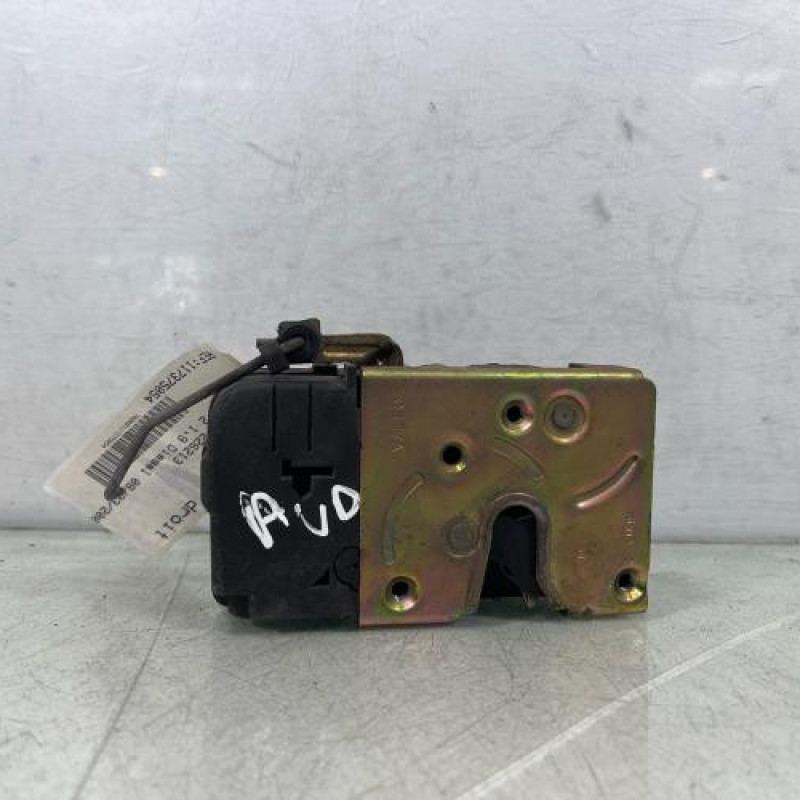 Serrure avant droit PEUGEOT 306 Photo n°1