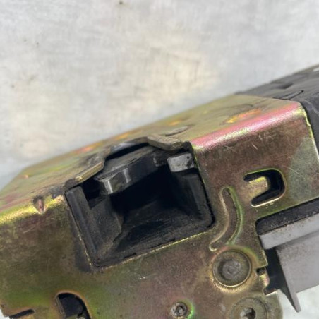 Serrure avant gauche PEUGEOT 306