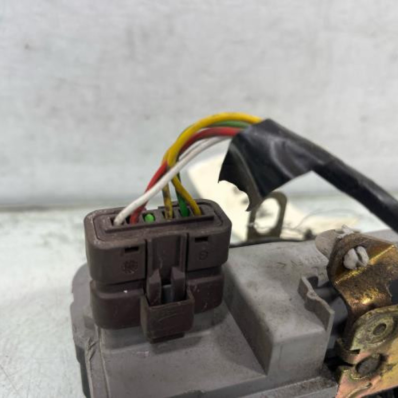 Serrure avant gauche PEUGEOT 306 Photo n°4