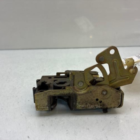 Serrure arriere droit PEUGEOT 405