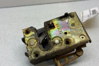 Serrure arriere droit PEUGEOT 405