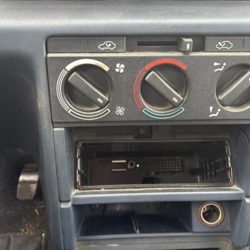 Serrure arriere droit PEUGEOT 405 Photo n°20