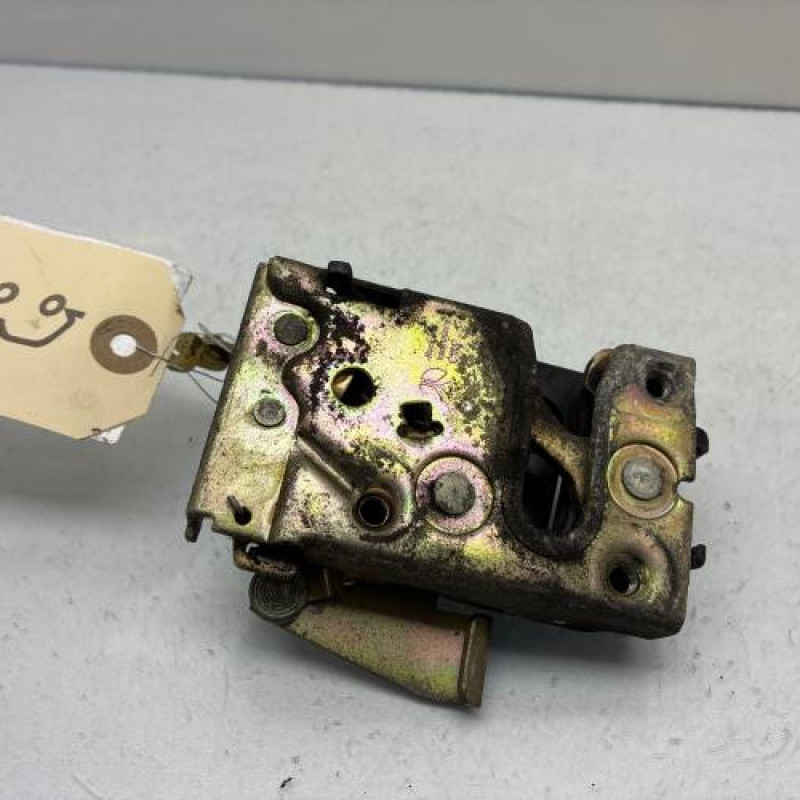 Serrure arriere gauche PEUGEOT 405 Photo n°3