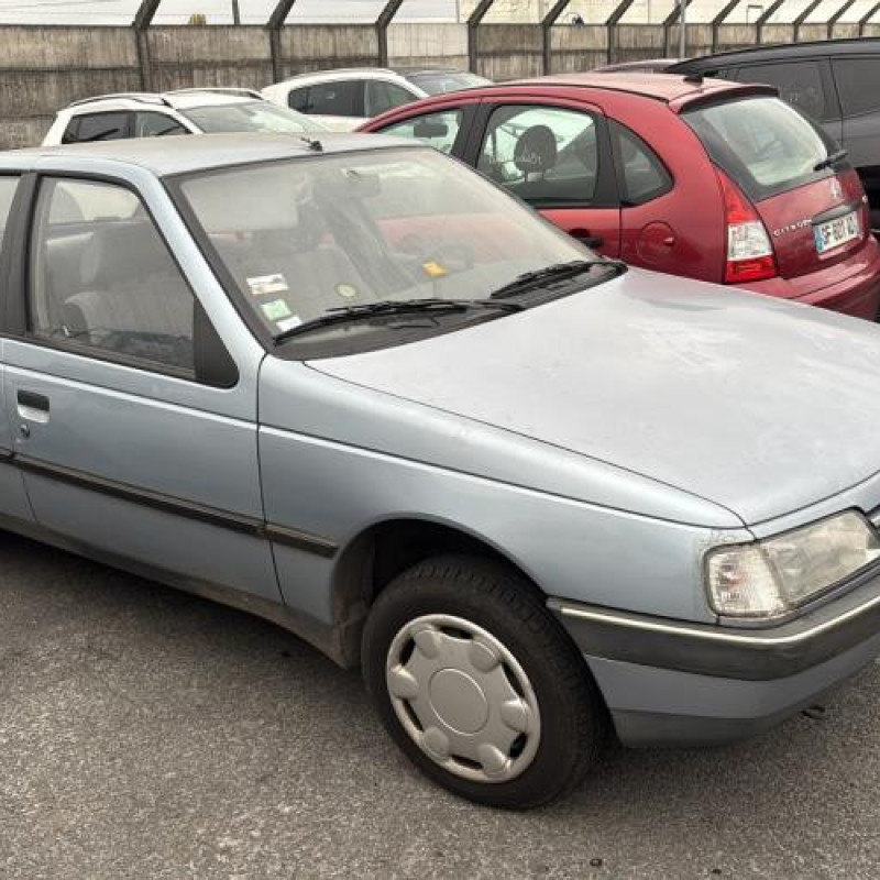 Serrure avant droit PEUGEOT 405 Photo n°5
