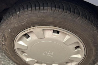 Serrure avant gauche PEUGEOT 405