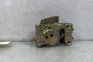 Serrure arriere droit PEUGEOT 405