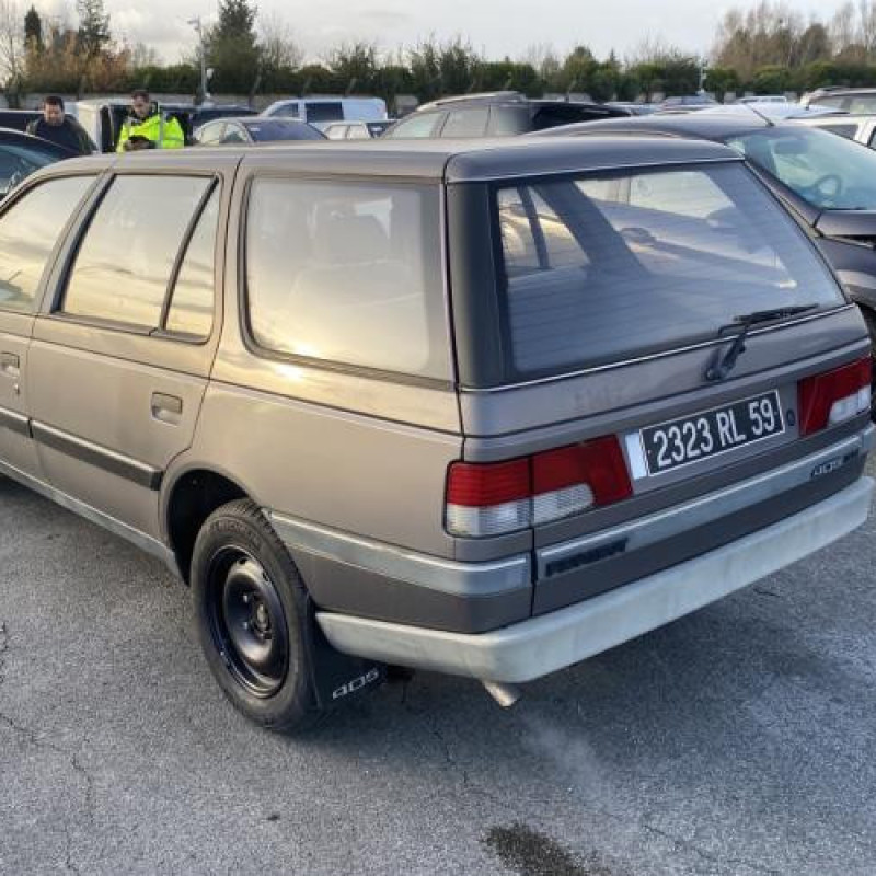 Serrure arriere droit PEUGEOT 405 Photo n°14