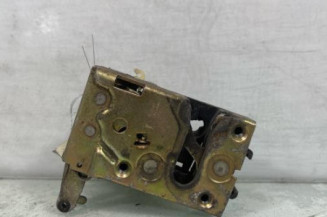 Serrure avant gauche PEUGEOT 405 Photo n°1