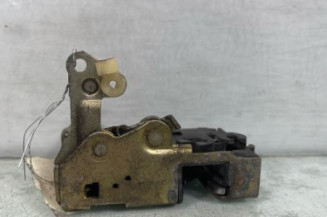 Serrure avant gauche PEUGEOT 405