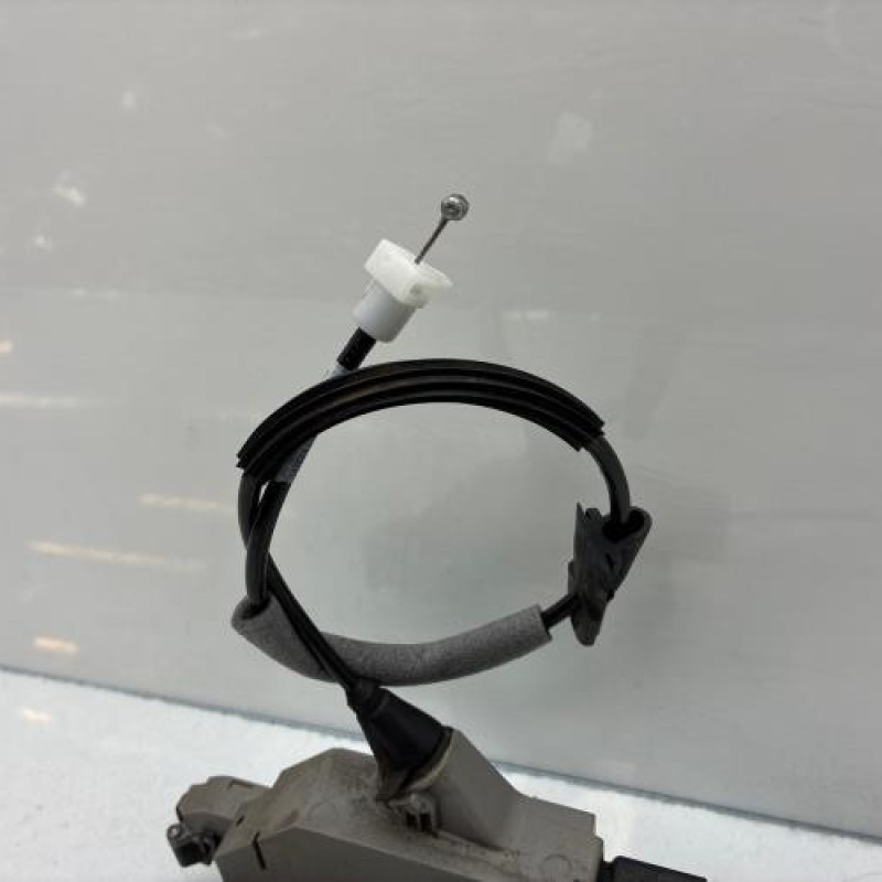 Serrure arriere droit PEUGEOT 208 1 Photo n°3