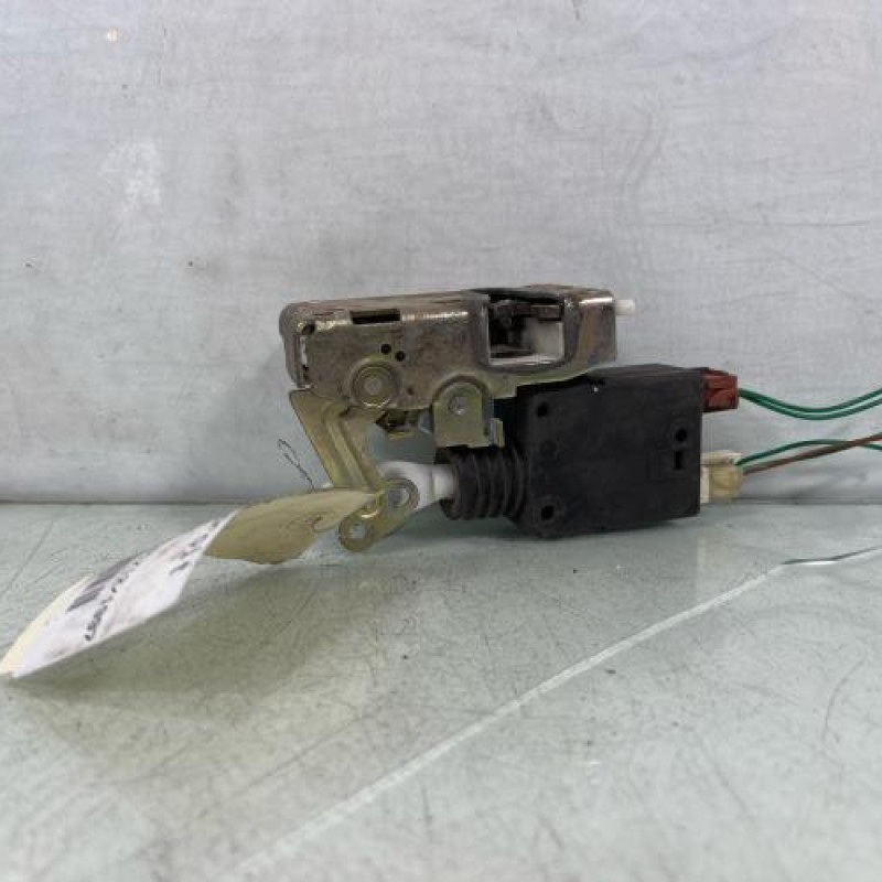 Serrure avant droit CITROEN AX Photo n°2