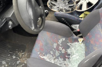 Serrure avant gauche CITROEN AX