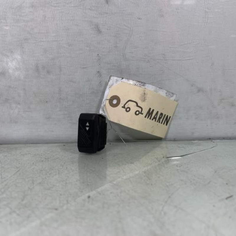 Interrupteur de leve vitre avant droit RENAULT CLIO 1 Photo n°1