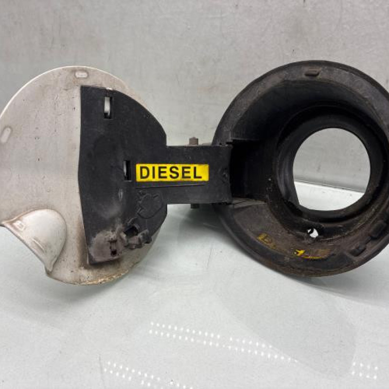 Trappe d'essence CITROEN DS3 Photo n°3