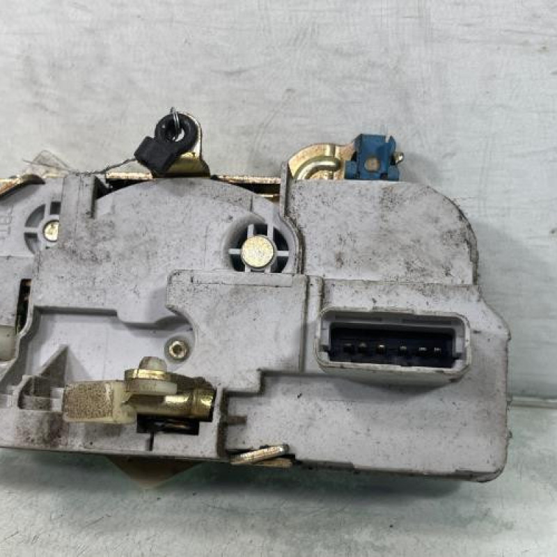 Serrure avant droit CITROEN BERLINGO 1 Photo n°3