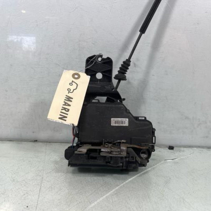 Serrure avant gauche VOLKSWAGEN GOLF 4 Photo n°3