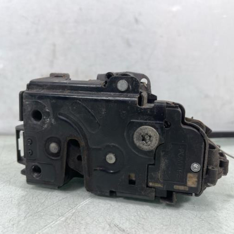 Serrure avant gauche VOLKSWAGEN GOLF 4 Photo n°4