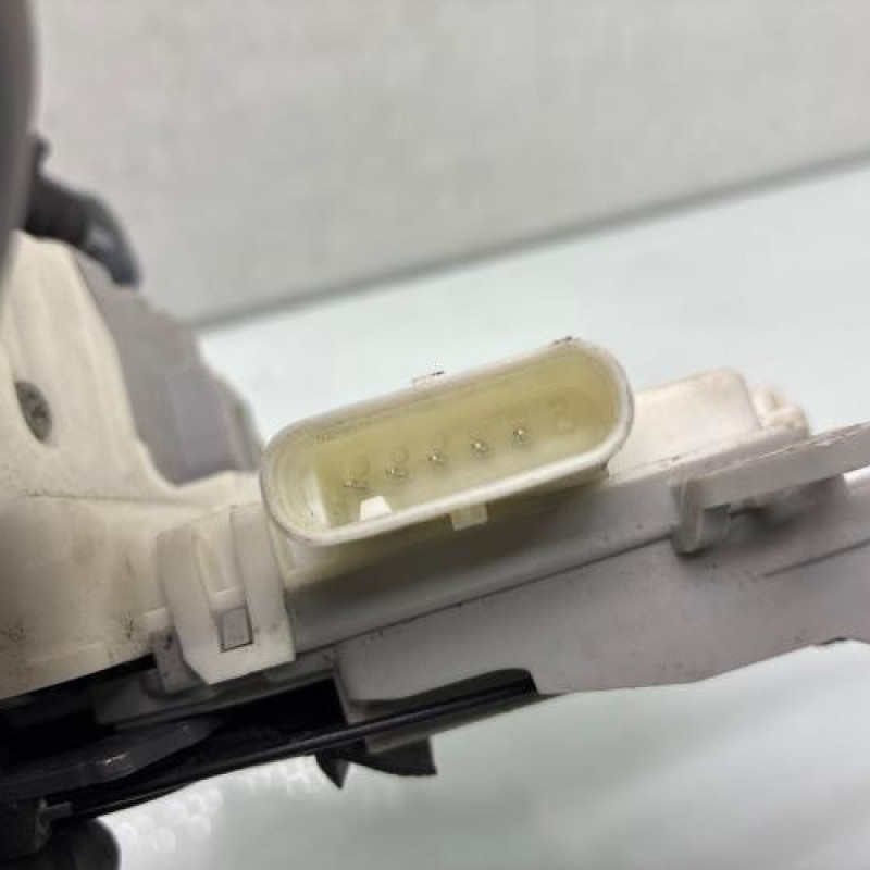 Serrure arriere droit AUDI Q2 Photo n°4