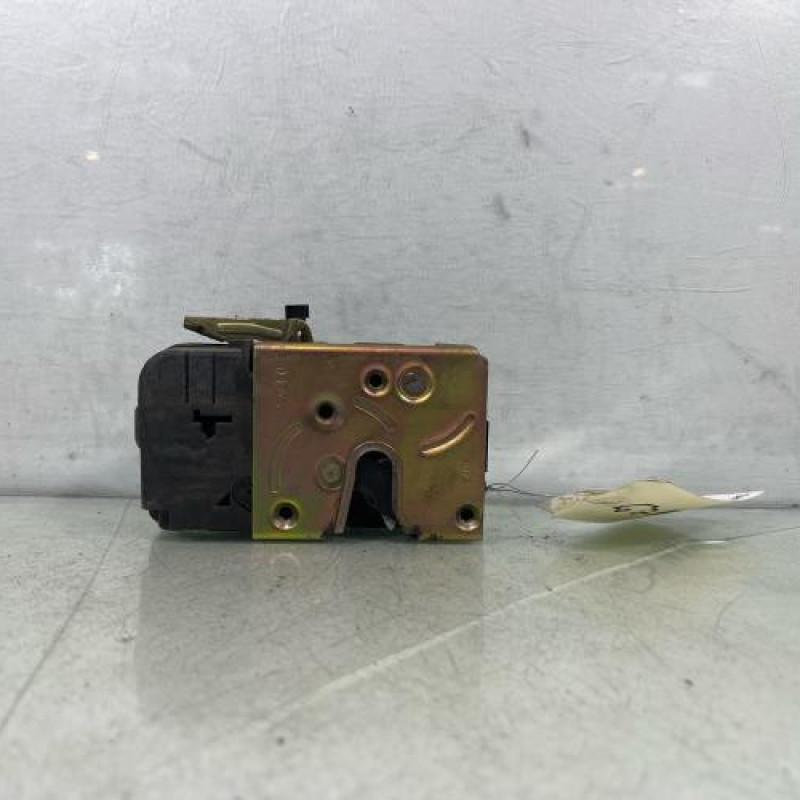 Serrure avant droit CITROEN XSARA Photo n°1